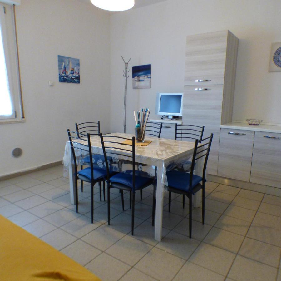 Complesso Oasi Apartman Tirrenia Kültér fotó