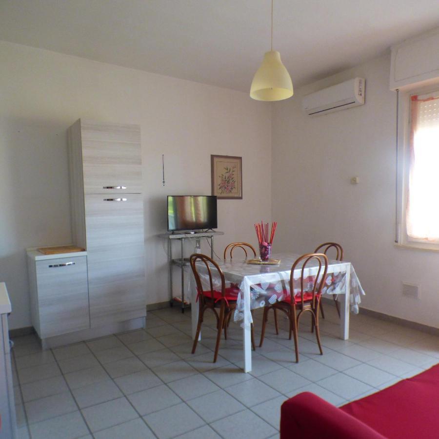 Complesso Oasi Apartman Tirrenia Kültér fotó